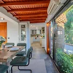別荘 Exclusive Oceanfront With Pool & Golf Views
