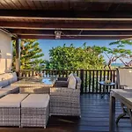 Exclusive Oceanfront With Pool & Golf Views *
