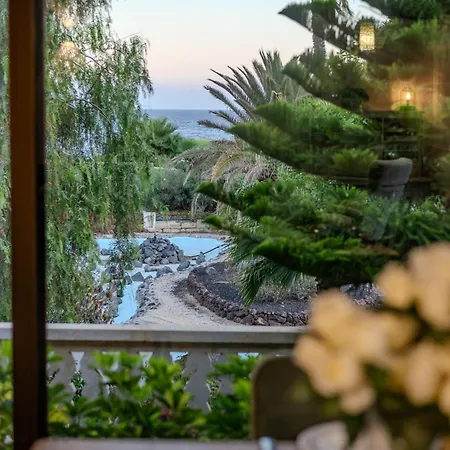 Oceanfront - Amarilla Breeze *