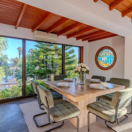 Дом отдыха Exclusive Oceanfront With Pool & Golf Views Сан Мигель