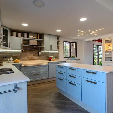Feriehus Exclusive Oceanfront With Pool & Golf Views