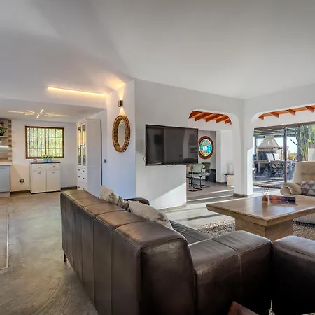 Exclusive Oceanfront With Pool & Golf Views Дом отдыха Сан Мигель