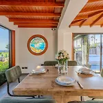Exclusive Oceanfront With Pool & Golf Views