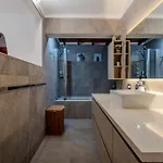 Exclusive Oceanfront With Pool & Golf Views Nyaraló *