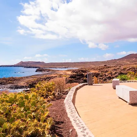 Semesterbostad Exclusive Oceanfront With Pool & Golf Views San Miguel de Abona