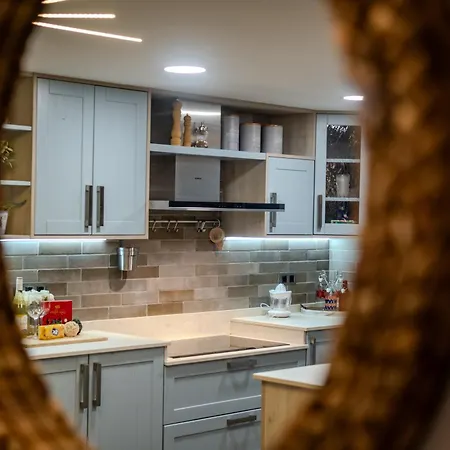 Дом отдыха Oceanfront - Amarilla Breeze