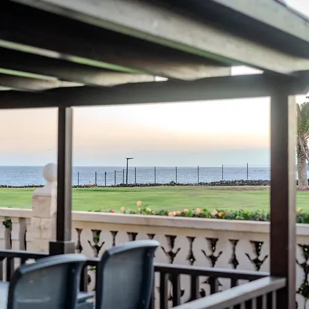 Semesterbostad Exclusive Oceanfront With Pool & Golf Views San Miguel de Abona