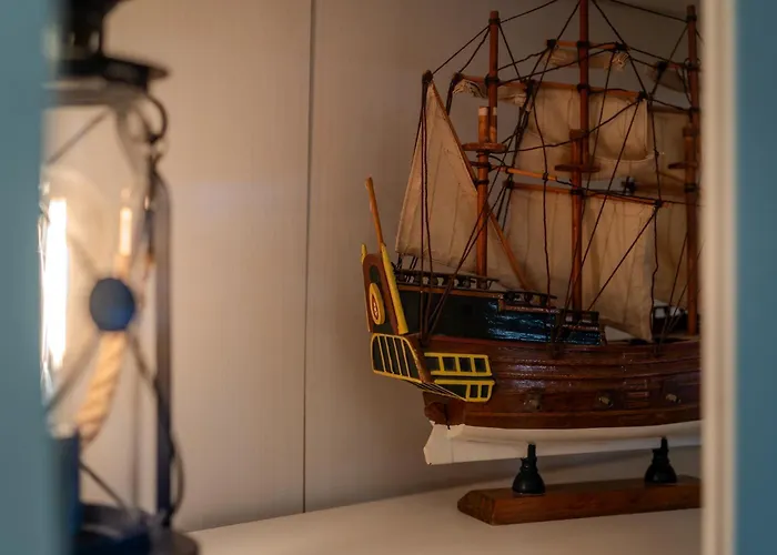 Oceanfront - Amarilla Breeze